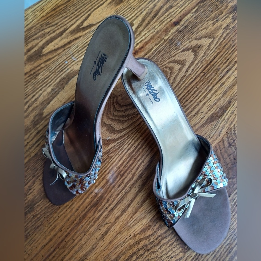 Fancy Gold High Heals